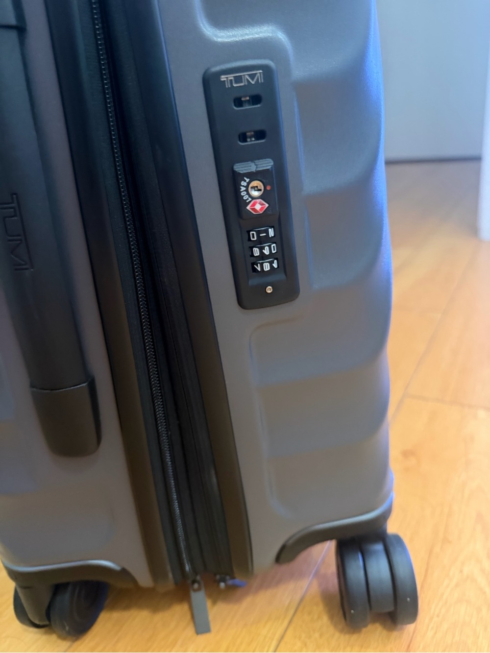 TumI Like new used 1 time sellingg ASAP - Picture 13 of 13